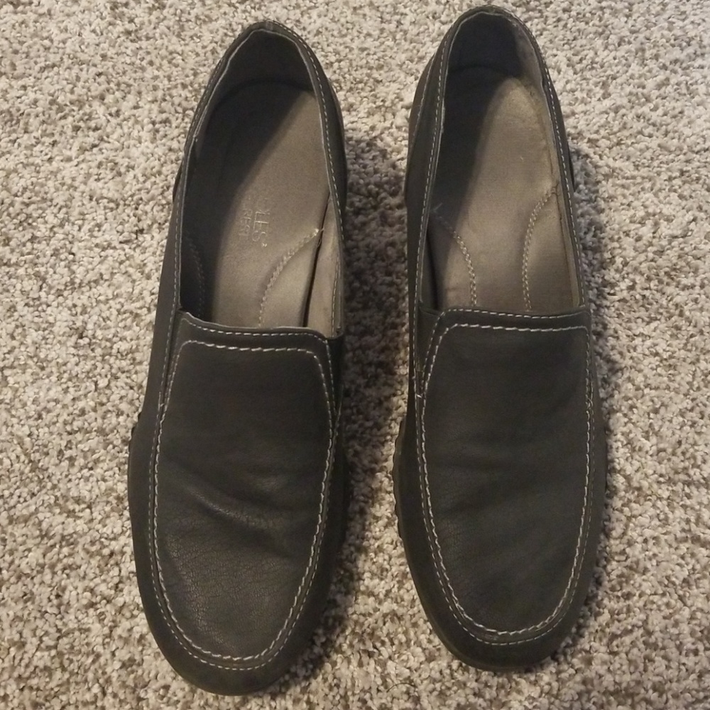 Black Wedge Dress Shoe